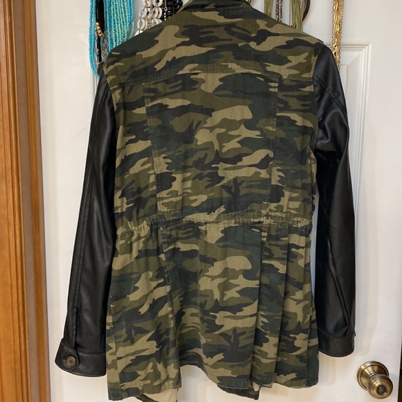 Camouflage jacket - Picture 5 of 6